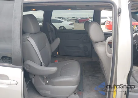 2010 Toyota Sienna Xle from USA, damaged, VIN 5TDYK4CCXAS295567